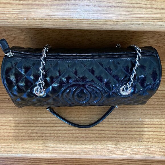 Women's Black Diamond Pattern Bag - Picture 5 of 14